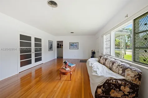 20 SW 4th Street Dania Beach FL 33004
