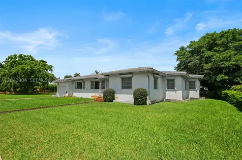 20 SW 4th Street Dania Beach FL 33004
