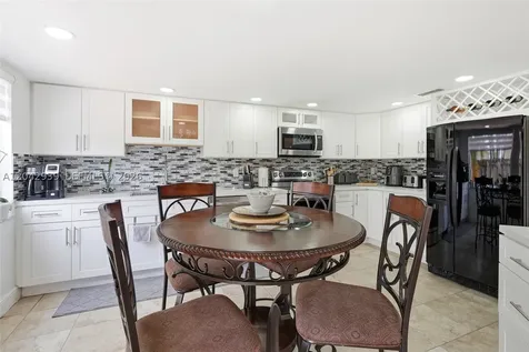 15652 SW 91st Lane Miami FL 33196
