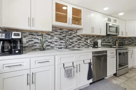 15652 SW 91st Lane Miami FL 33196