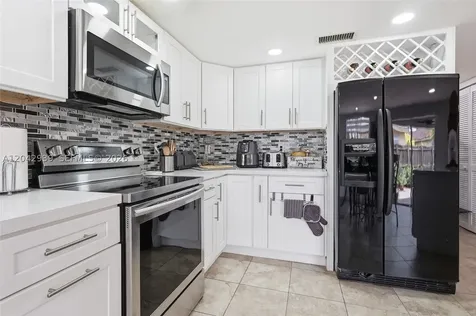 15652 SW 91st Lane Miami FL 33196