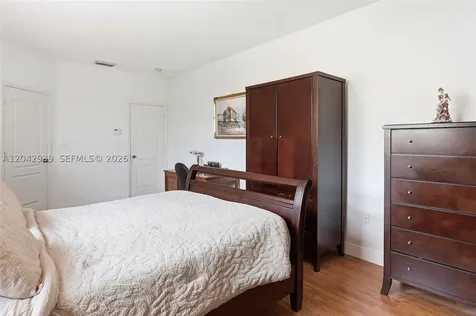 15652 SW 91st Lane Miami FL 33196
