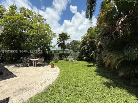 830 SW 64th Parkway Pembroke Pines FL 33023
