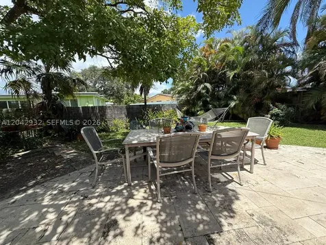 830 SW 64th Parkway Pembroke Pines FL 33023
