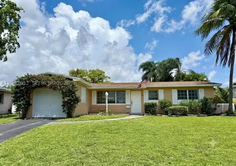 830 SW 64th Parkway Pembroke Pines FL 33023