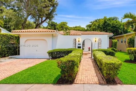 4943 Riviera Drive Coral Gables FL 33146