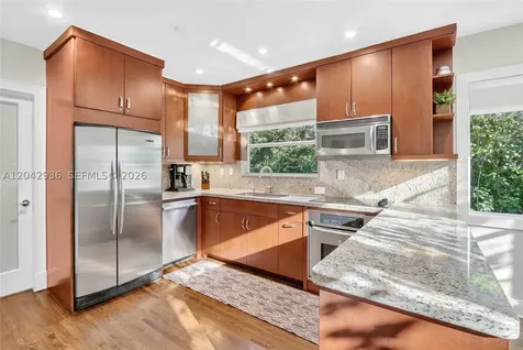 4943 Riviera Drive Coral Gables FL 33146