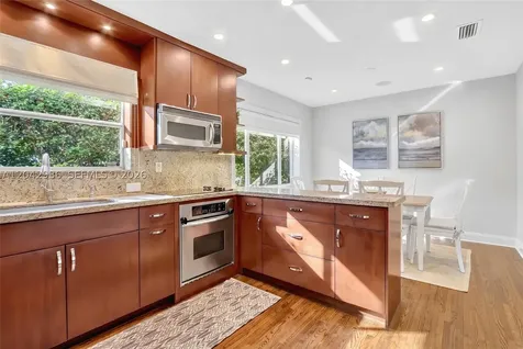 4943 Riviera Drive Coral Gables FL 33146