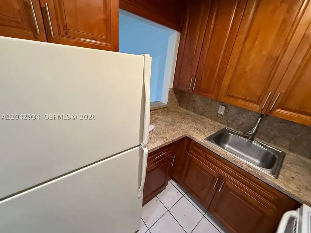 4370 NW 11th Street Miami FL 33126