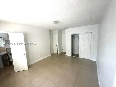 Miami FL 33125