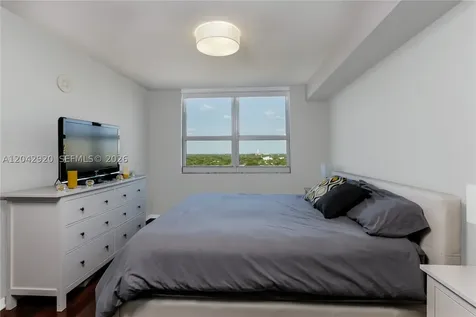 2665 SW 37th Avenue Miami FL 33133
