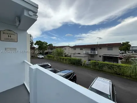 1255 W 49th Place Hialeah FL 33012