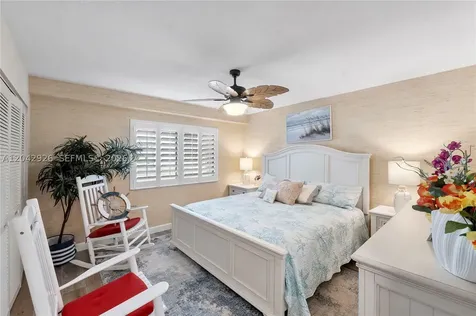 522 Oak Harbour Drive Juno Beach FL 33408