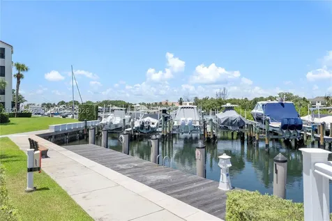 522 Oak Harbour Drive Juno Beach FL 33408