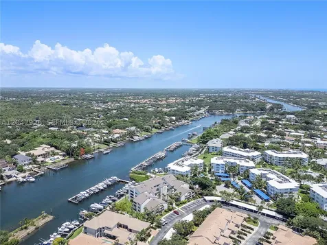 522 Oak Harbour Drive Juno Beach FL 33408