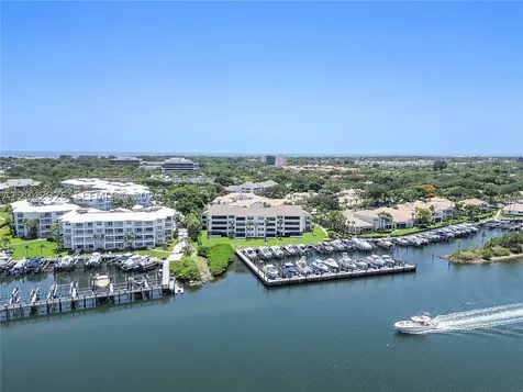 522 Oak Harbour Drive Juno Beach FL 33408