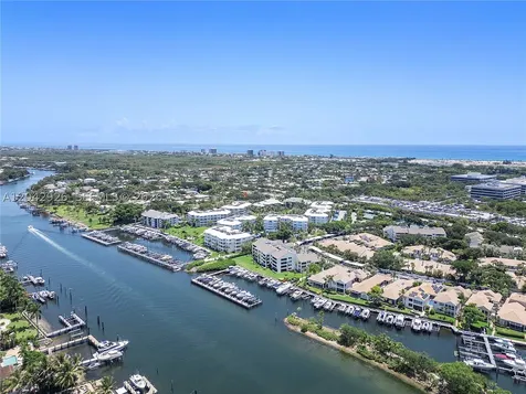 522 Oak Harbour Drive Juno Beach FL 33408