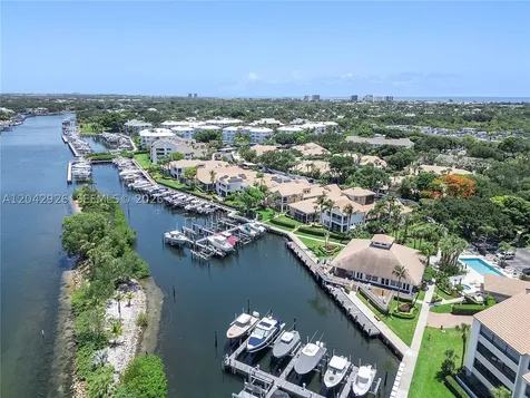522 Oak Harbour Drive Juno Beach FL 33408