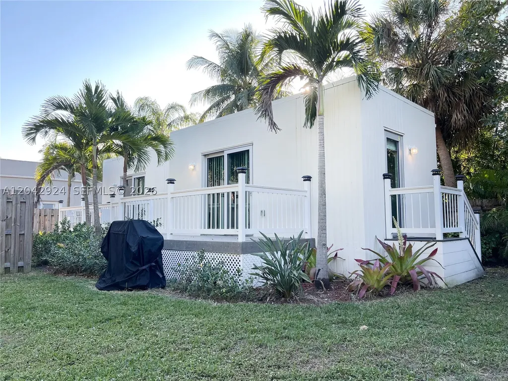 513 SW 18th Court Fort Lauderdale FL 33315