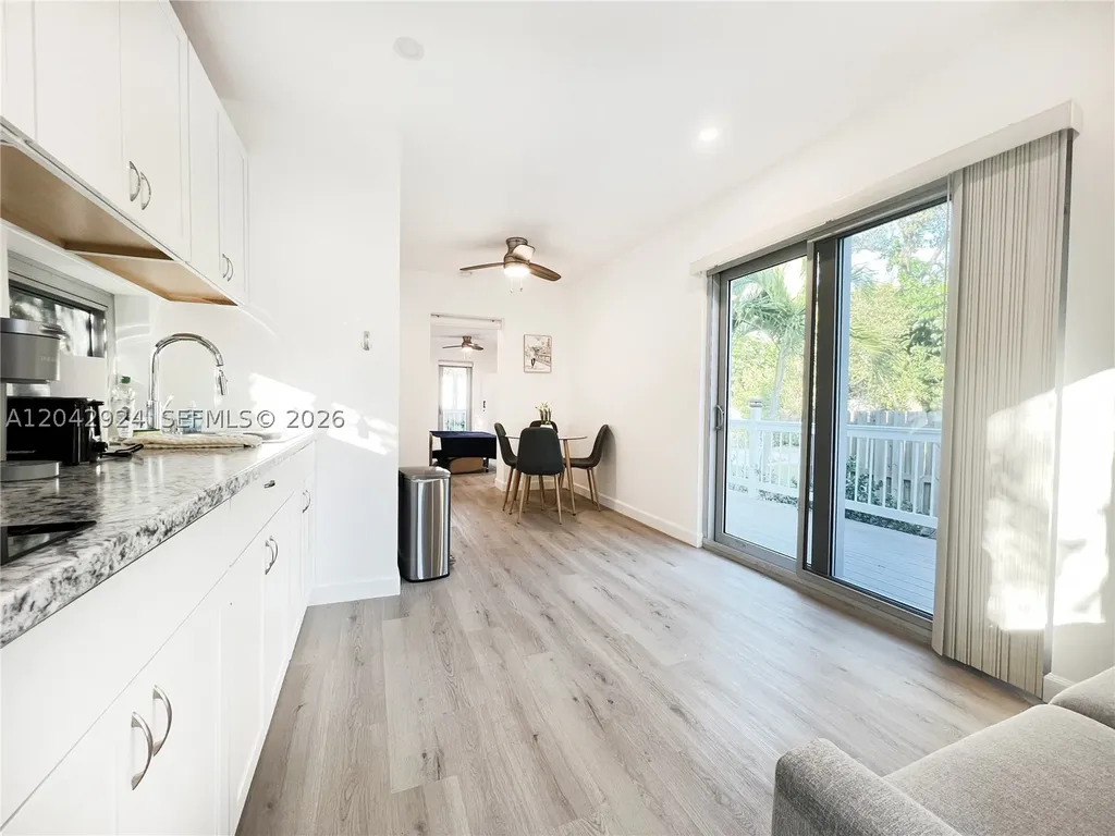 513 SW 18th Court Fort Lauderdale FL 33315
