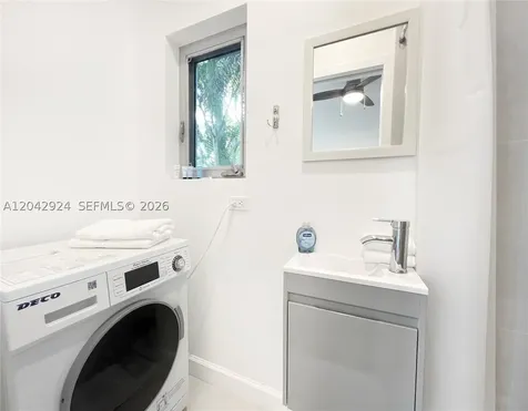 513 SW 18th Court Fort Lauderdale FL 33315