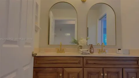 165 Cypress Trace Royal Palm Beach FL 33411
