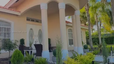 165 Cypress Trace Royal Palm Beach FL 33411