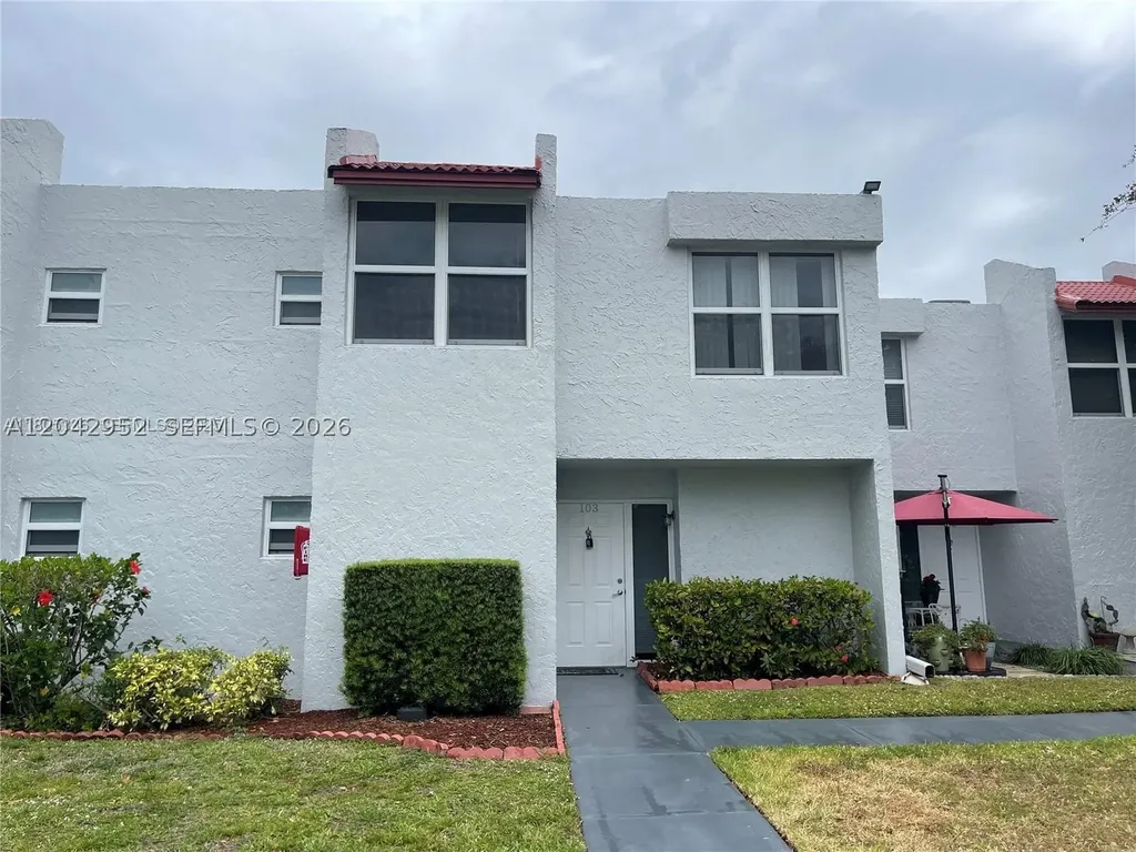 9401 Evergreen Place Davie FL 33324