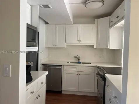 9401 Evergreen Place Davie FL 33324
