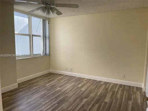 9401 Evergreen Place Davie FL 33324