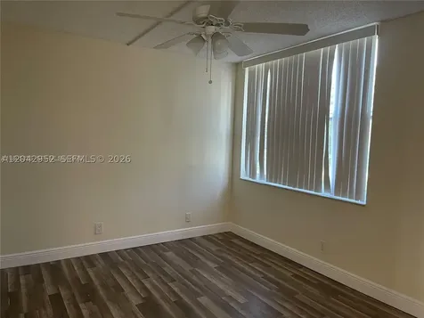 9401 Evergreen Place Davie FL 33324