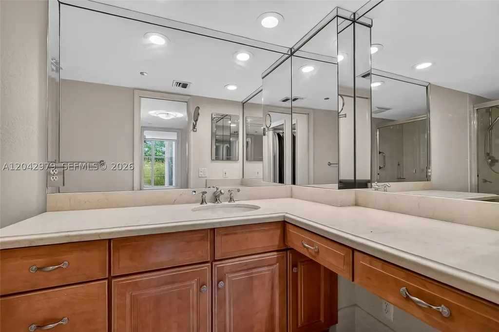 4015 W Palm Aire Drive Pompano Beach FL 33069