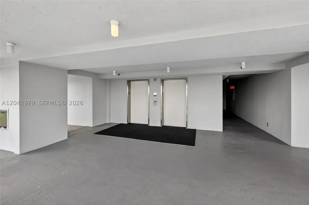 4015 W Palm Aire Drive Pompano Beach FL 33069