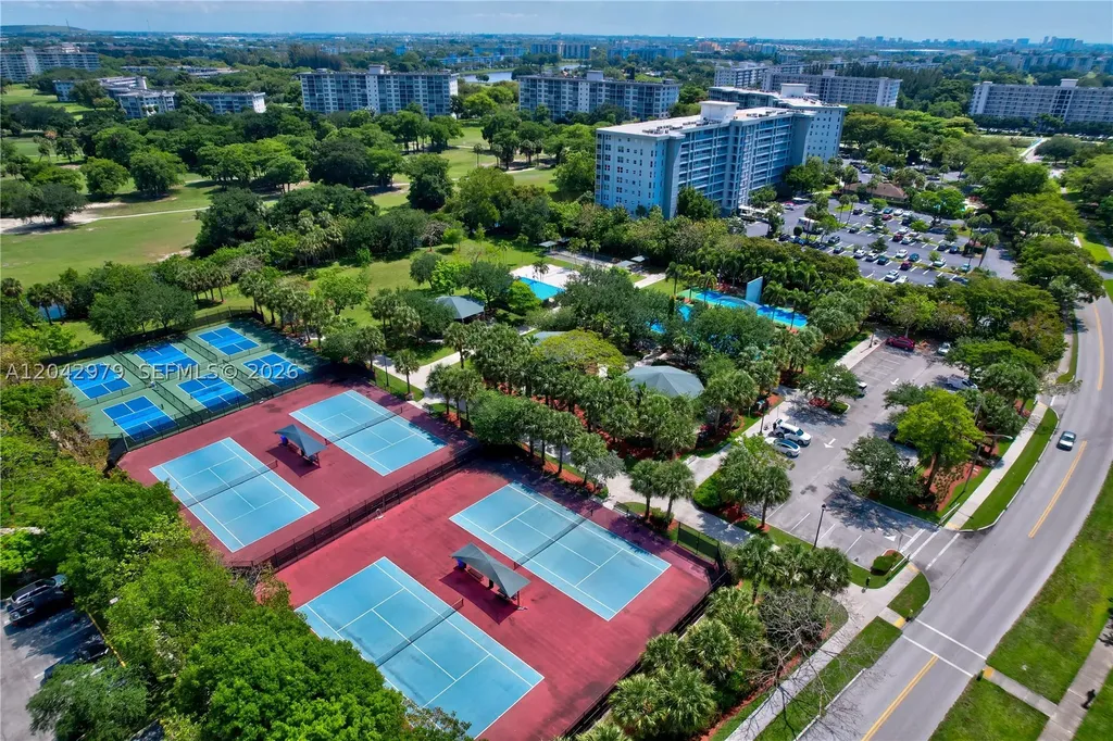 4015 W Palm Aire Drive Pompano Beach FL 33069