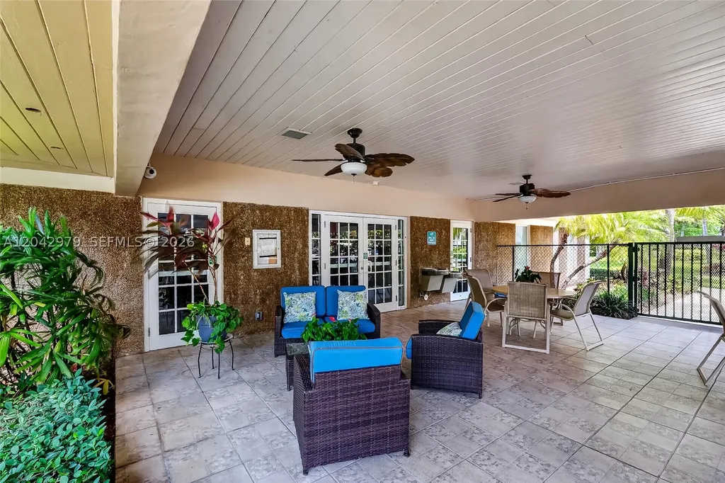 4015 W Palm Aire Drive Pompano Beach FL 33069