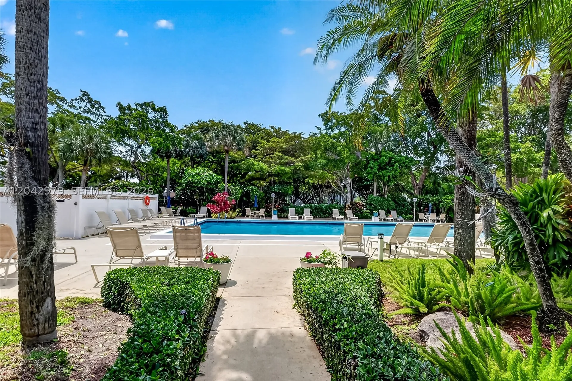 4015 W Palm Aire Drive Pompano Beach FL 33069