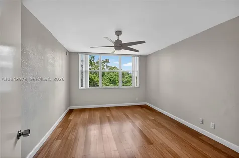 4015 W Palm Aire Drive Pompano Beach FL 33069
