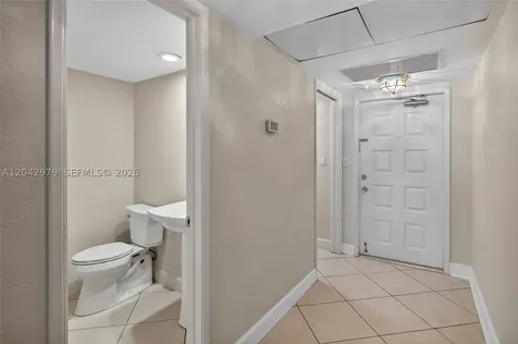 4015 W Palm Aire Drive Pompano Beach FL 33069