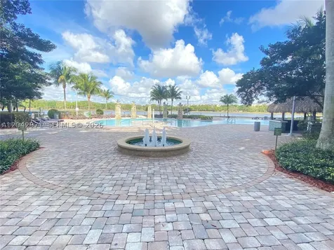 2681 N Flamingo Road Sunrise FL 33323