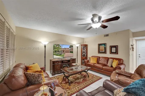 16091 La Costa Drive Weston FL 33326