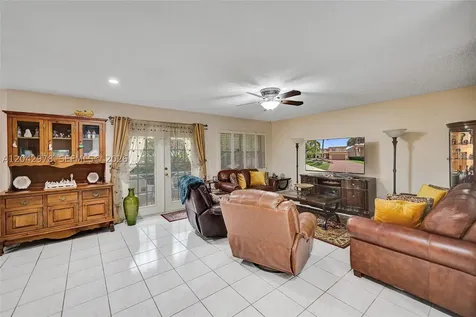 16091 La Costa Drive Weston FL 33326