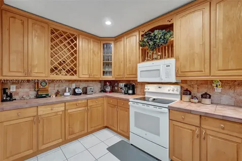 16091 La Costa Drive Weston FL 33326