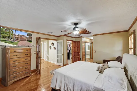 16091 La Costa Drive Weston FL 33326