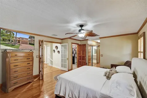 16091 La Costa Drive Weston FL 33326