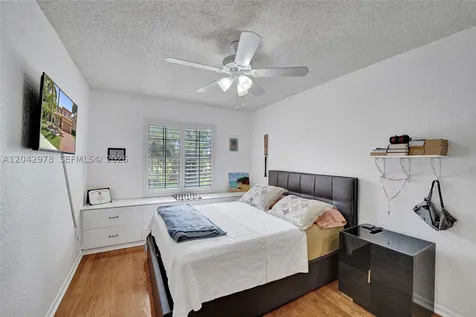 16091 La Costa Drive Weston FL 33326
