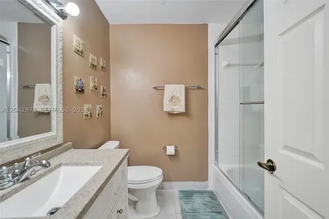 16091 La Costa Drive Weston FL 33326
