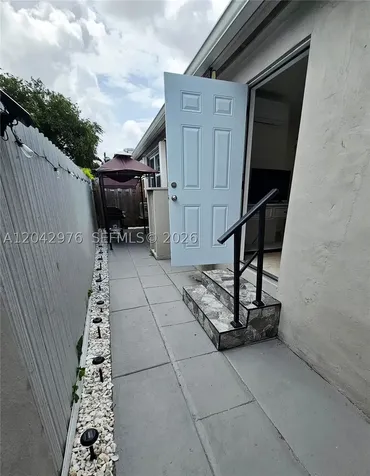 000 NW 51 Avenue Miami FL 33126