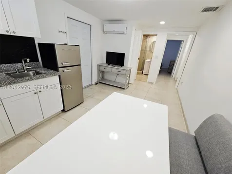 000 NW 51 Avenue Miami FL 33126