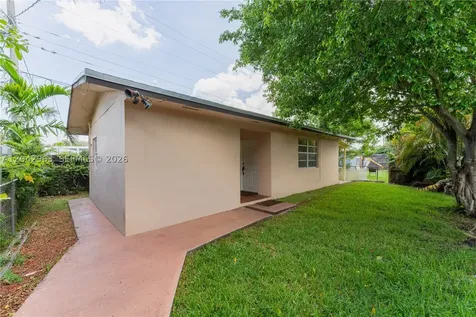 9265 SW 38th Street Miami FL 33165