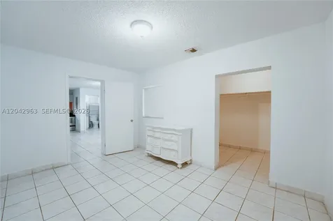 9265 SW 38th Street Miami FL 33165